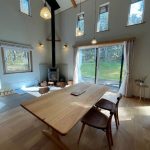 国産クルミのダイニングテーブル｜クルミの優しい質感が人気の無垢テーブル