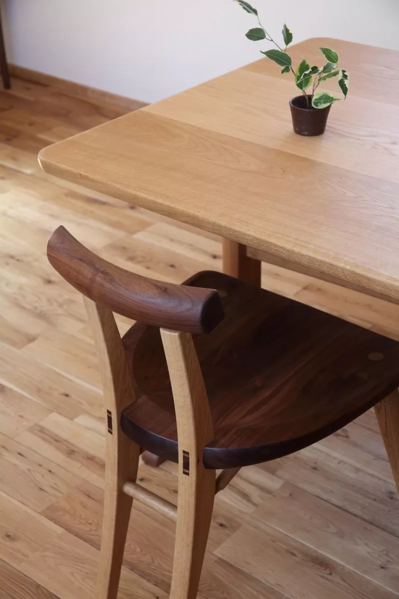bowチェア｜葉音オリジナルデザインの木の椅子